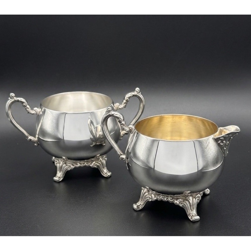 Vintage Oneida Silverplate Footed Creamer & Sugar Bowl Set OL Lion Crest Ornate